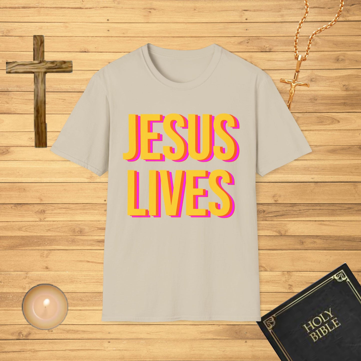 Jesus lives T-Shirt