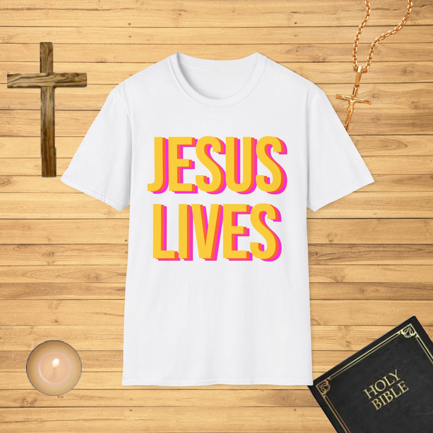 Jesus lives T-Shirt